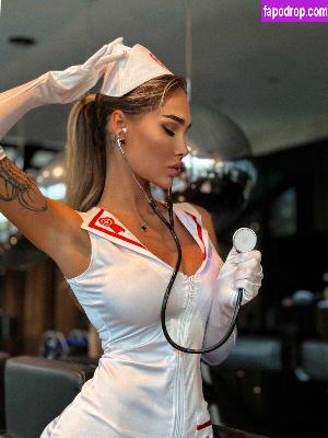 Elizabeth Definhy leak #0078