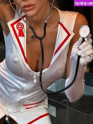 Elizabeth Definhy leak #0079