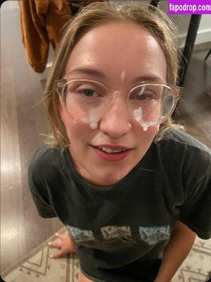 Sigrid Raabe leak #0042