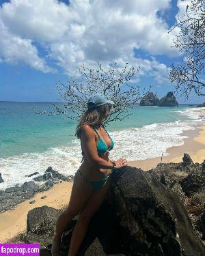 Juliana Knust leak #0017