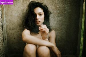 Ella Flare leak #0025