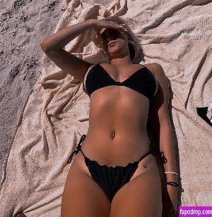 Lu Bertolini leak #0013