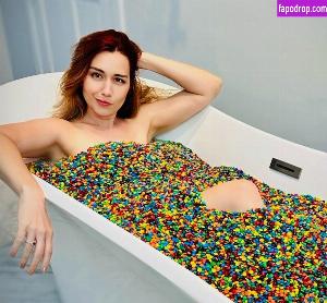 Elizabeth Zharoff leak #0018