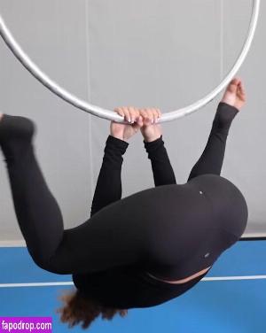 Sofie Dossi leak #0171