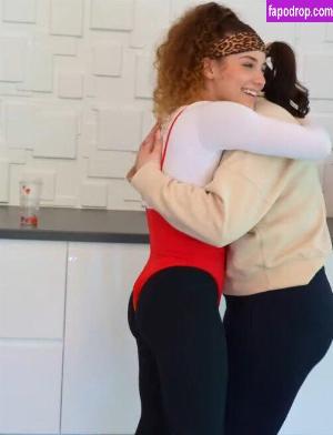 Sofie Dossi leak #0166