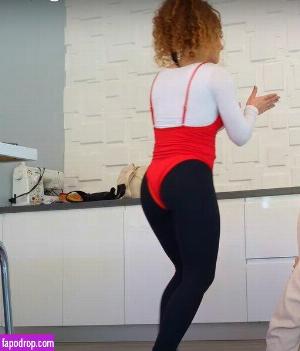 Sofie Dossi leak #0165