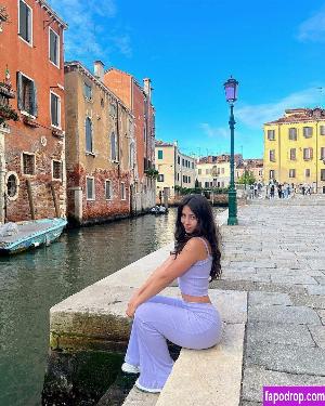 Fernanda Robles leak #0027