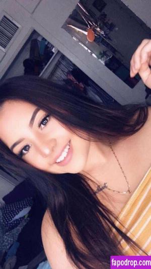 Fernanda Robles leak #0022