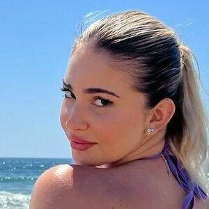 Emely Hernandez leak #0010