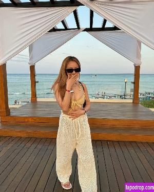 Sarah Pan leak #0016