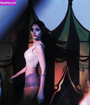 Nyvi Estephan leak #1052