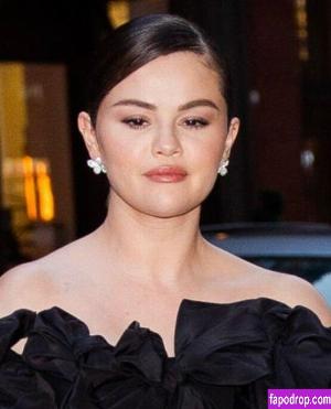 Selena Gomez leak #3700