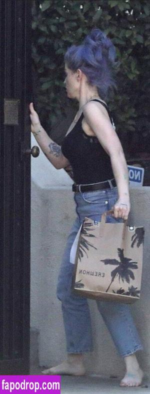 Kelly Osbourne leak #0023