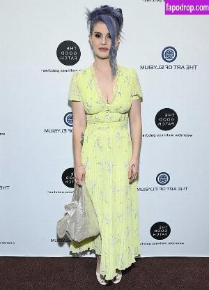 Kelly Osbourne leak #0015