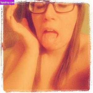 Stepstool Sarah leak #0175