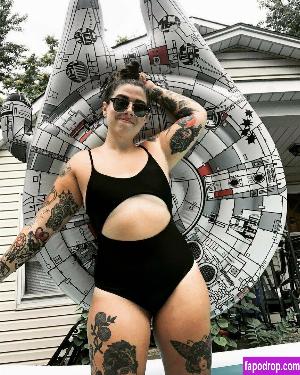 Stepstool Sarah leak #0162