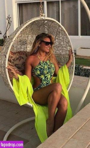 Laura Matucci leak #0040