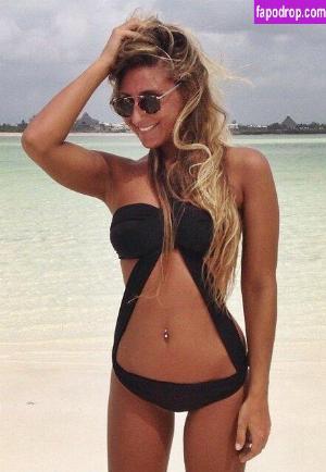 Laura Matucci leak #0029