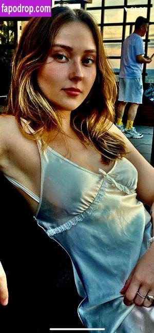 Lilly Breton leak #0038