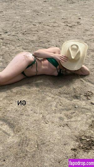 Lilly Breton leak #0022