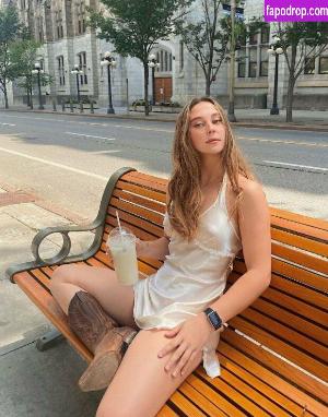 Lilly Breton leak #0019