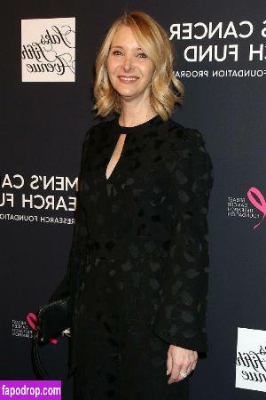 Lisa Kudrow leak #0060