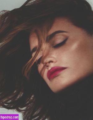 Penelope Cruz leak #0018