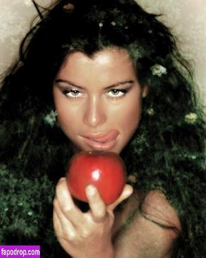 Alinne Moraes leak #0028