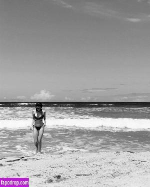 Alinne Moraes leak #0010