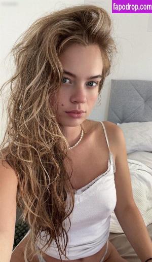 Laura Langas leak #0095