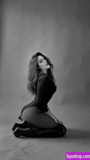 Daniela Flores leak #0013