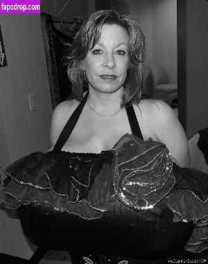 Chelsea Charms leak #2001