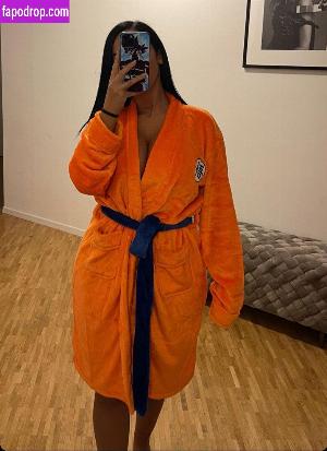 nahrinblack photo #0069