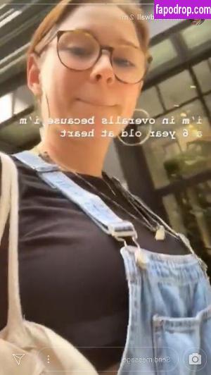 Mina Sundwall photo #0013