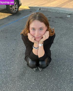 Mina Sundwall photo #0007