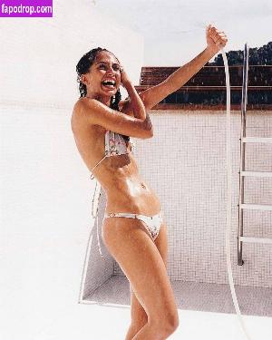 Camila Pitanga photo #0012