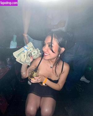 Tara Yummy photo #0054