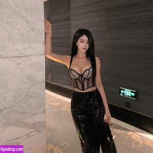 June Gong photo #0029