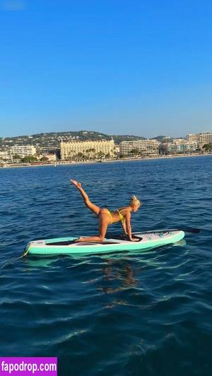 Pamela Reif photo #0830