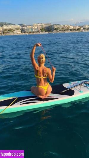 Pamela Reif photo #0829