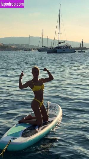 Pamela Reif photo #0828