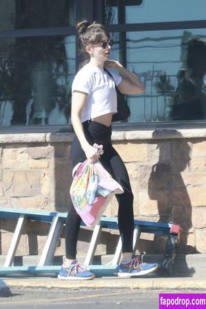 Alison Brie photo #1044