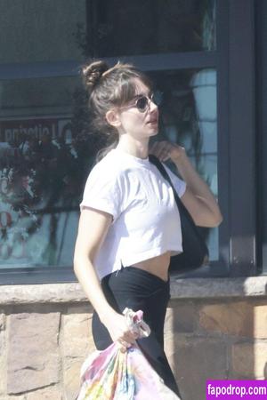 Alison Brie photo #1043