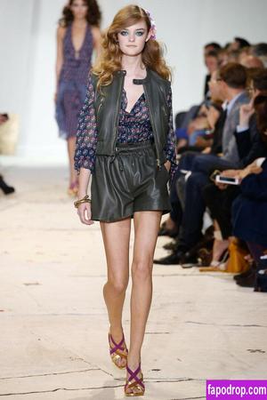 Willow Hand photo #0007