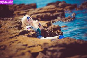 Katyuska Moonfox photo #0032