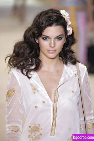 Kendall Jenner photo #3440